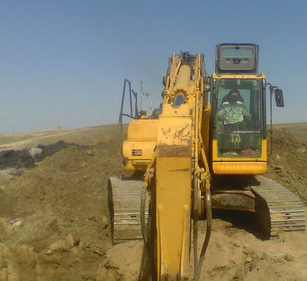 Used komatsu PC240 excavator made in 2009