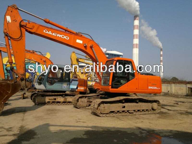 Used low price and good working Daewoo DH220 excavator on sale !!!