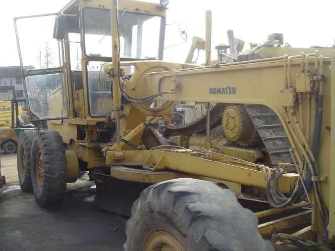 used motor grader Komatsu GD623