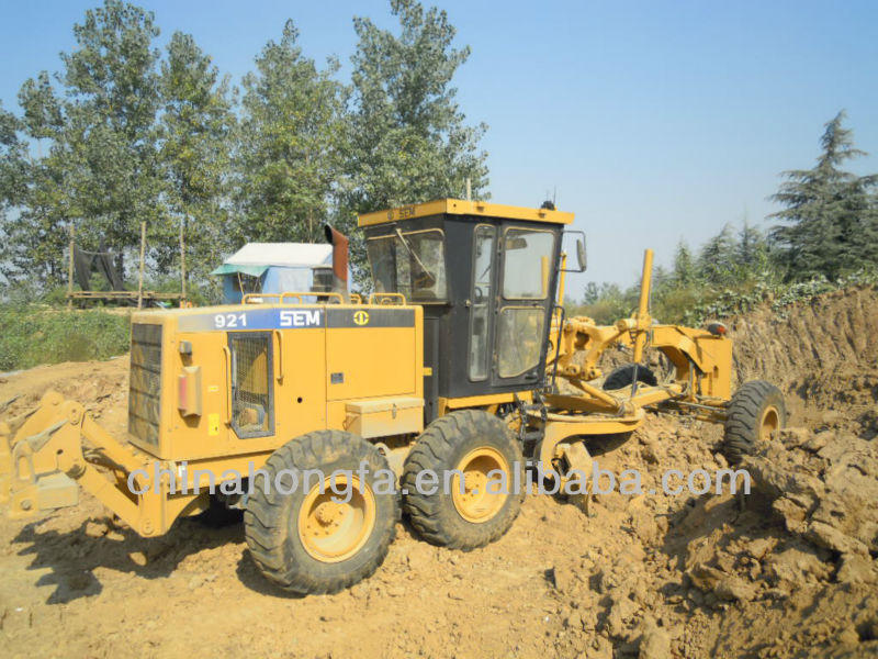 USED SEM 921 GRADER in favourable price for sale