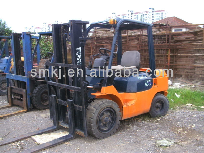 Used Toyota forklift 3 ton, FD30, original from Japan