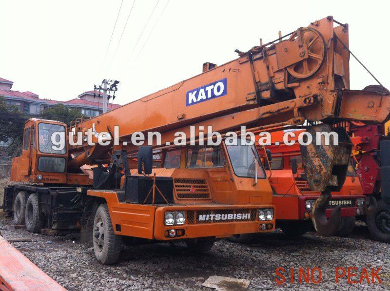 Used truck crane Kato crane NK300E,30ton japan mobile crane kato