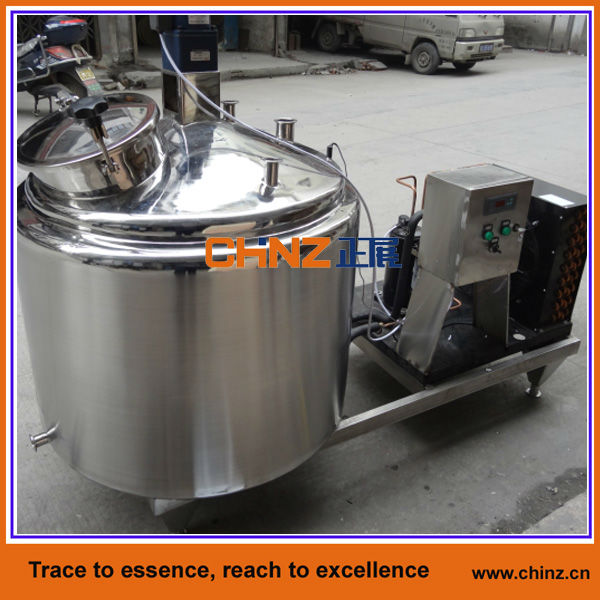 Vertical milk cooling tank