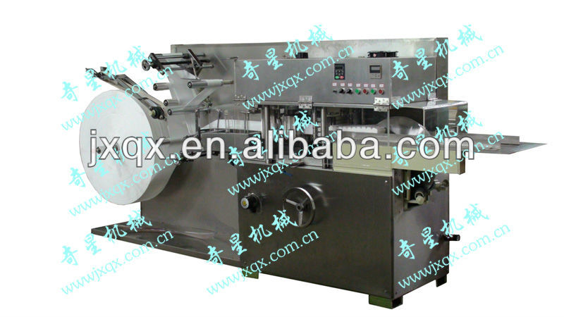 wet wipes wetting and folding machine