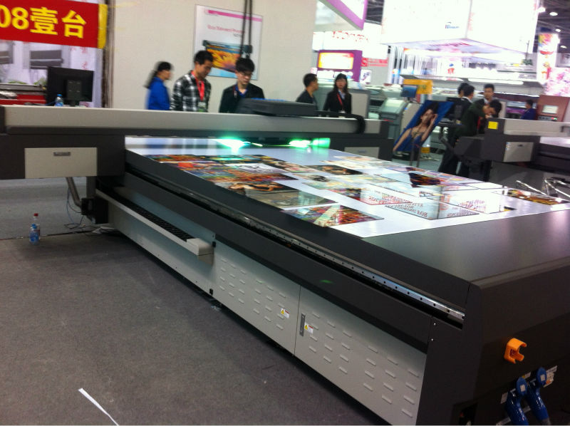 Wide Format UV Digital Glass Flatbed Printer