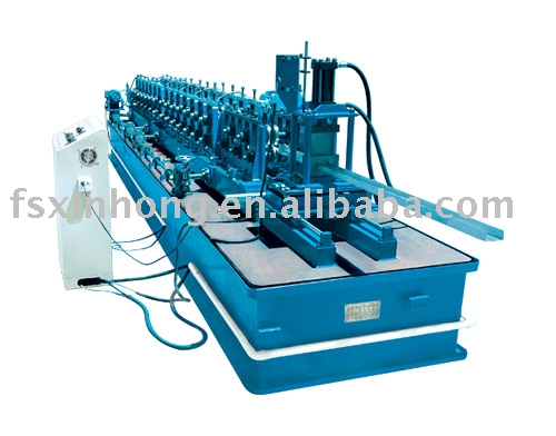 Width Adjustable Universal Type Roll Forming Machine