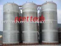 wine fermentation tanks