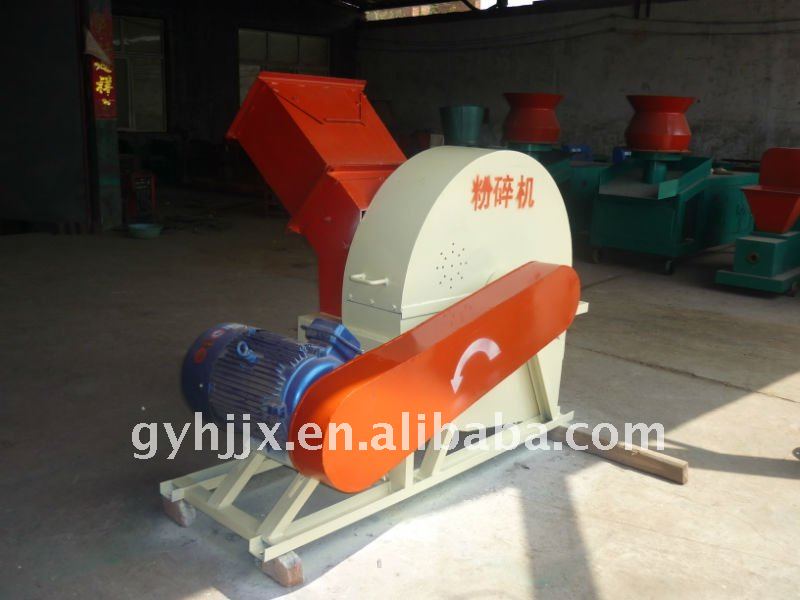 Wood crusher for wood sawdust making