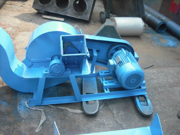 wood cutting machine,can be also drove by diesel