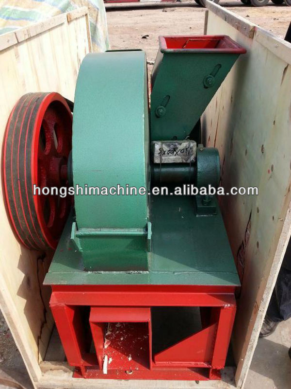 Wood shaving machine for animal bed/wood paring machine