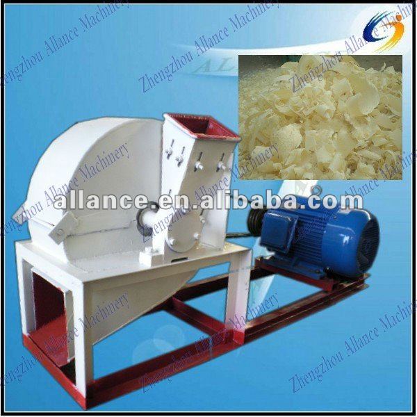 Wood shaving machine for animal bedding