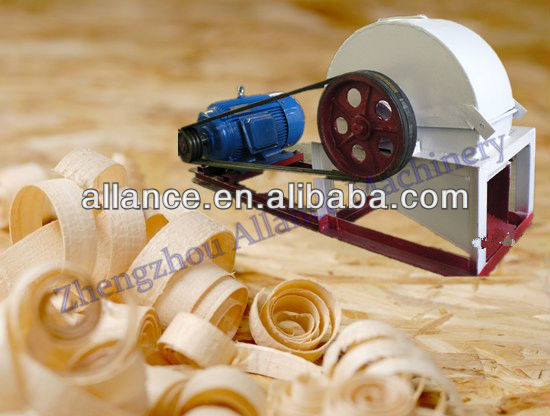 Wood shaving machine for horse animal beds