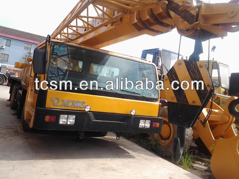 XCMG QY25K original China used mobile truck cranes are exported from shanghai china