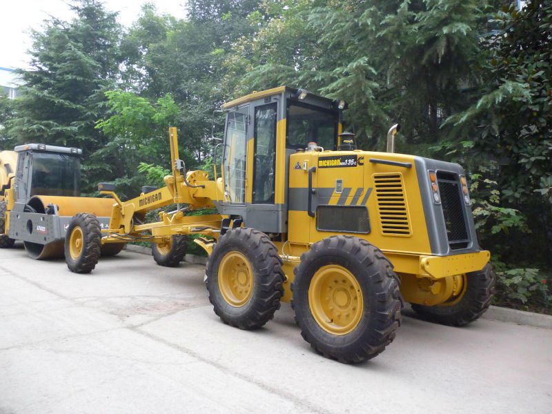 YTO Brand Hydraulic Grader Cummins Engine 135HP