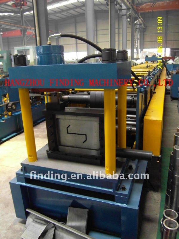 Z shape purlin forming machine