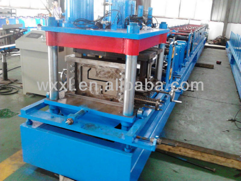 Z Sheet Roll Forming Machine