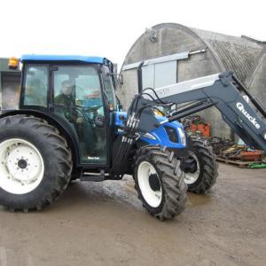 2004 New Holland TN75SA Used Farm Tractor with Loader