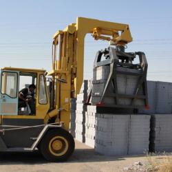 4.6t counterbalance diesel forklift truck with brick clamping device