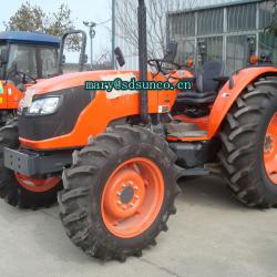 4in1 bucket Loader on Kubota Tractor