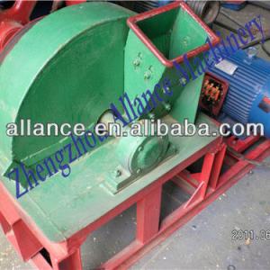 Animal bedding making machine by crush wood into wood shavings