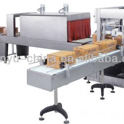 Automatic automatic sleeve wrapper with shrink tunnel