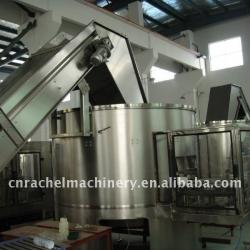 Automatic bottle distributing machine