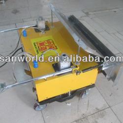 Automatic plaster spray machine for house