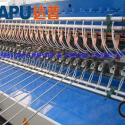 Automatic reinforcing wire mesh welding machine