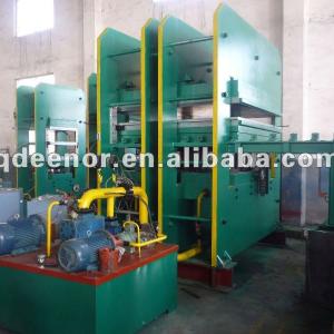 Automatic Solid Tyre Making Machine / Tyre Moulding Machine