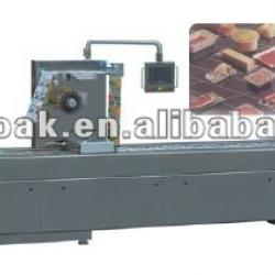 Automatic vacuum forming and packaging machine (stretch film)