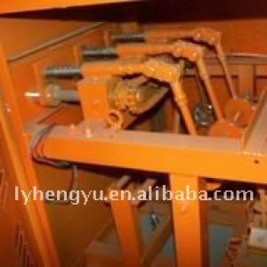 AUTOMATICAL SCOURER MAKING MACHINE