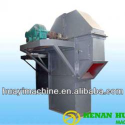 Bucket elevator for AAC block making