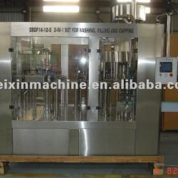 Carbonated Beverage Automatic Bottling Machine