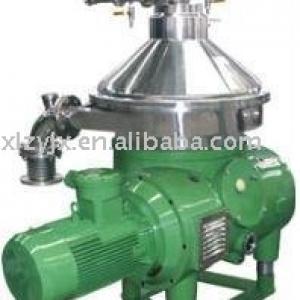 Chemical liquids centrifuge separator