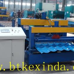 China Manufacturer Galvanized Steel Glazed Tile Roofing Cold Roll Forming Machine aluminium roof sheet roll former