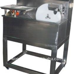 Chocolate tempering machine