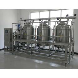 CIP cleaning system for beverage processing machinery