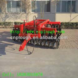 Compact tractor disc harrow mounted