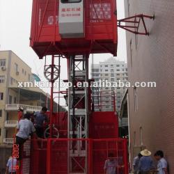 Construction material hoist