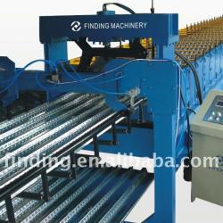 Deck floor roll forming machine