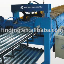 decking forming machine