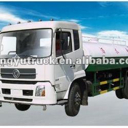 Dongfeng 4*2 street water sprinkler truck 8.75m3