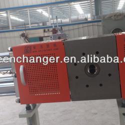 Double-piston continuous screen changer