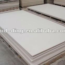 Environmental lightweight fireproof board making machine