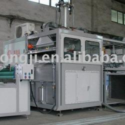 Environmental plastic molding machine