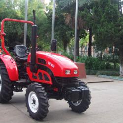 Farm tractor