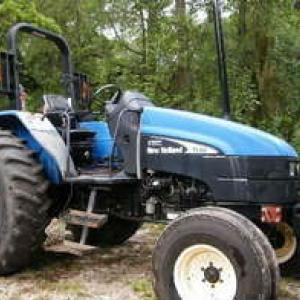 Farm Tractor New Holland TL80