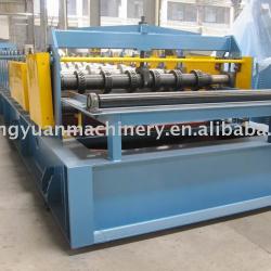 Floor decking roll forming machine