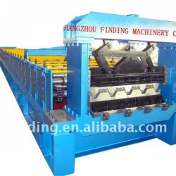 Floor forming machine