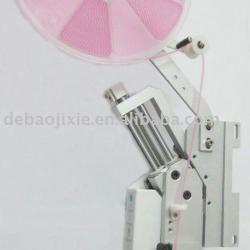 Front single sequin device( bearing back press presure bar full-guiding type)